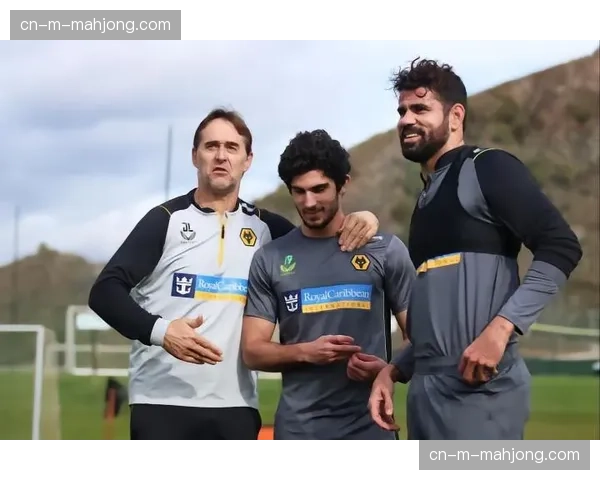 狼队控场时段耐心组织不冒进 洛佩特吉战术纪律性值得称道